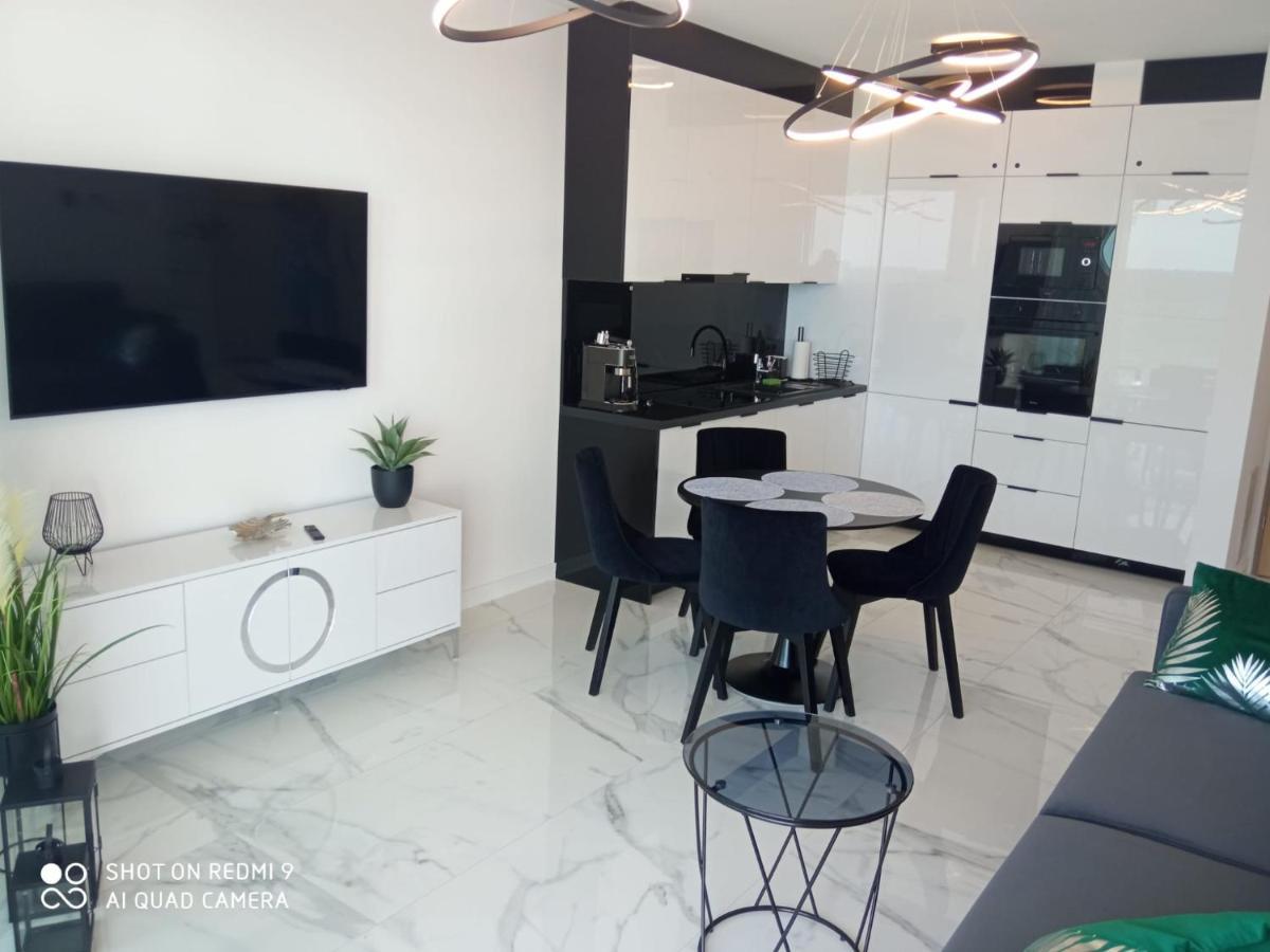 Apartament Z Widokiem Na Morze W Kompleksie Hevenia เรวัล ภายนอก รูปภาพ
